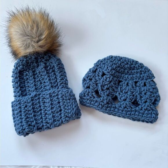 Set of 2 Crochet Baby Hats Blue - Picture 1 of 5